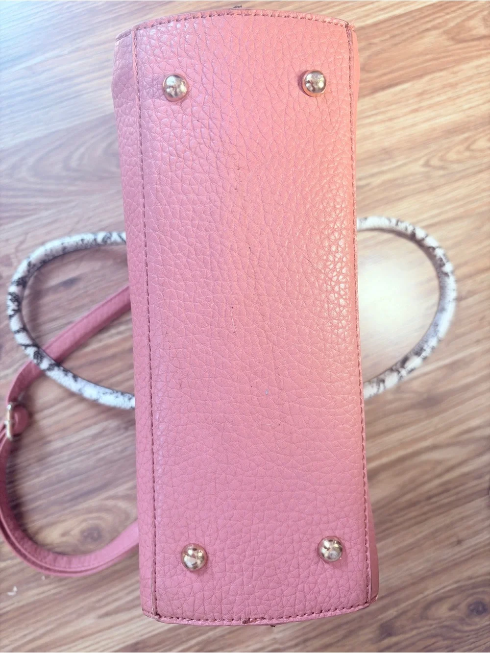 Michael Kors Coral Pink Leather Hand Bag with Snake-Print Handles Knock Off